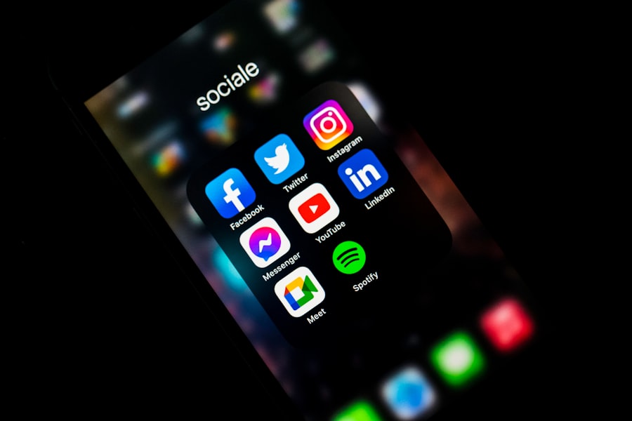 Photo automate social media
