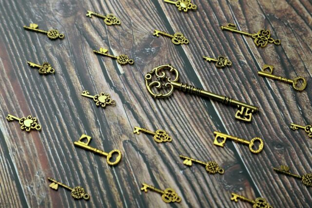 Photo keyword: "message key"