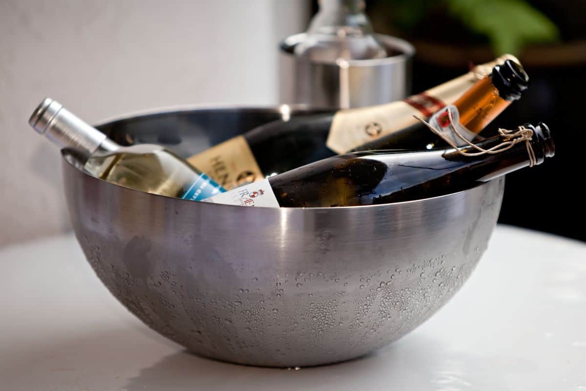 Cum păstrezi și servești prosecco ca să nu-i pierzi bulele și aromele